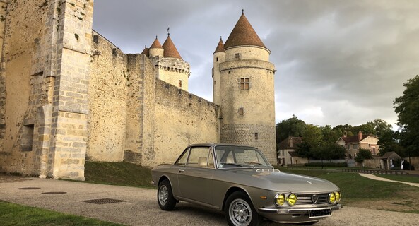 location-LANCIA-Paris-roadstr