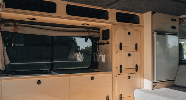 location-LAND ROVER-Beaune-roadstr