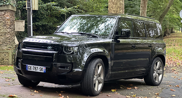 location-LAND ROVER-Issy-les-Moulineaux-roadstr