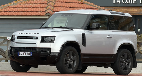 location-LAND ROVER-Aubenas-roadstr