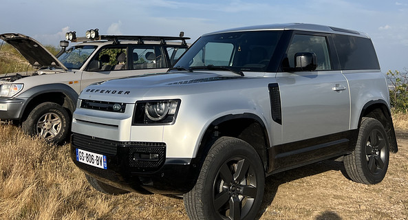 location-LAND ROVER-Aubenas-roadstr
