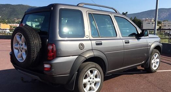 location-LAND ROVER-Ajaccio-roadstr