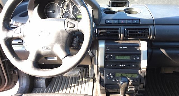 location-LAND ROVER-Ajaccio-roadstr
