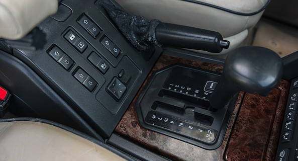 location-LAND ROVER-Paris-roadstr