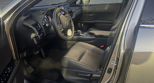 location-LEXUS-Cergy-roadstr