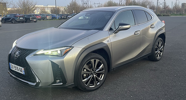 location-LEXUS-Cergy-roadstr