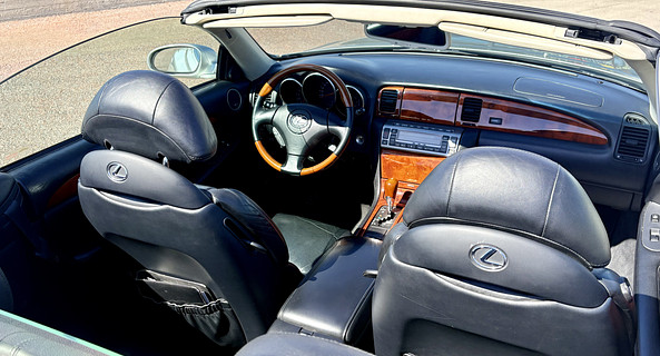 location-LEXUS-Antibes-roadstr