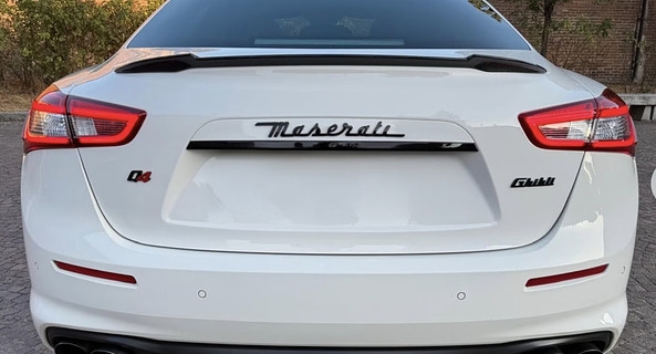 location-MASERATI-Montbrison-roadstr