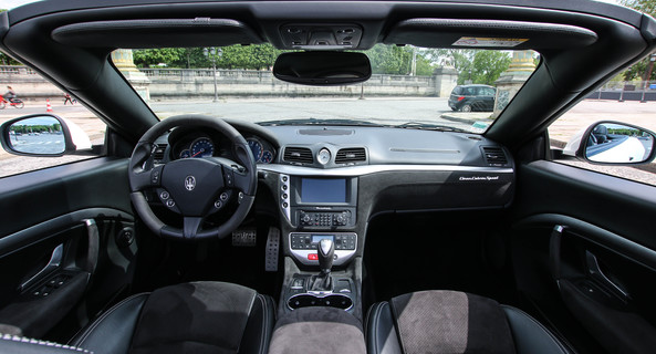 location-MASERATI-Paris-roadstr