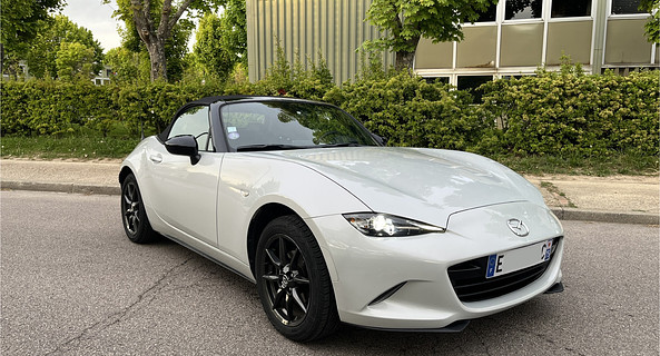 location-MAZDA-Paris-roadstr