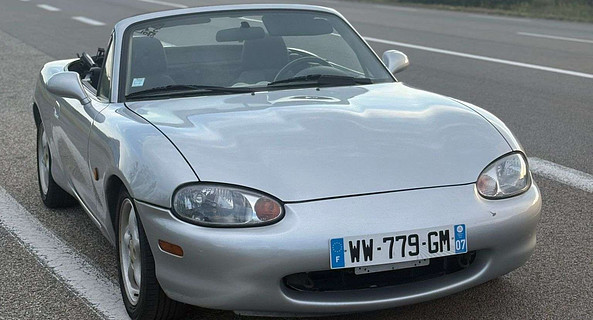 location-MAZDA-Saint-Remèze-roadstr