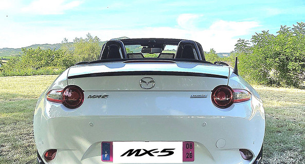 location-MAZDA-Vic-le-Comte-roadstr