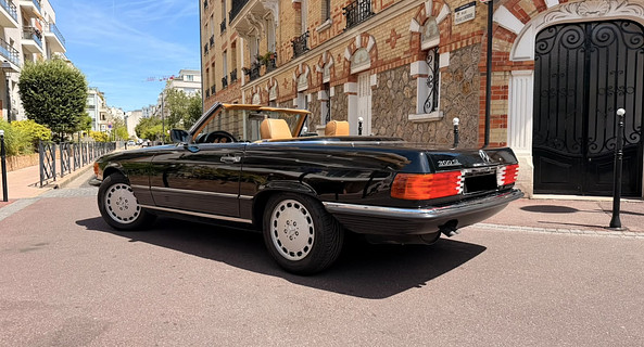 location-MERCEDES-BENZ-Courbevoie-roadstr