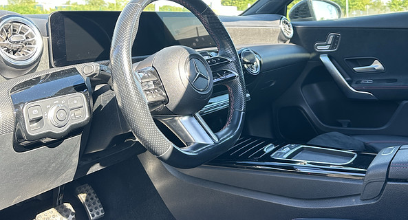 location-MERCEDES-BENZ-Caen-roadstr