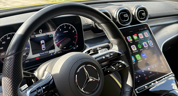 location-MERCEDES-BENZ-Annemasse-roadstr