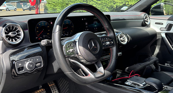 location-MERCEDES-BENZ-Houdan-roadstr