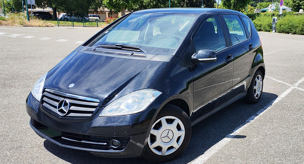 location-MERCEDES-BENZ-Lyon-roadstr