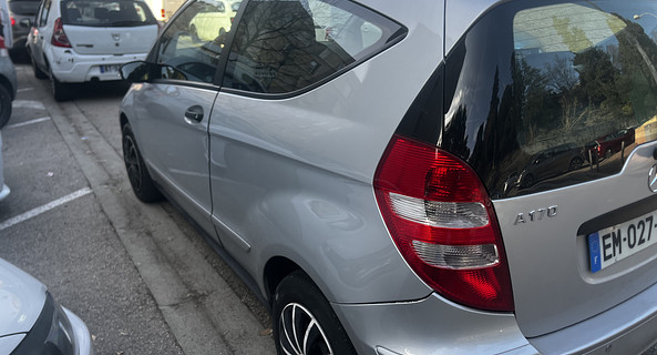 location-MERCEDES-BENZ-Nice-roadstr