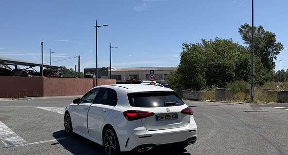 location-MERCEDES-BENZ-Les Arcs-roadstr