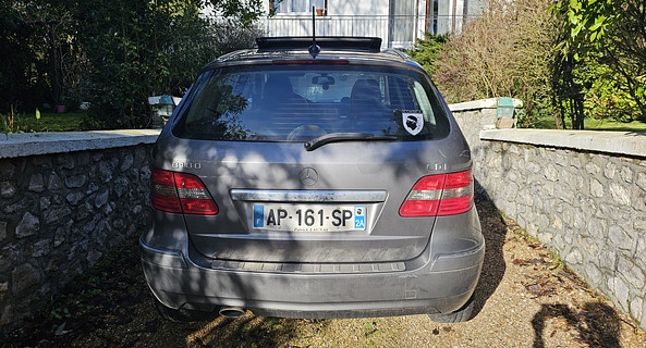 location-MERCEDES-BENZ-Beaugency-roadstr