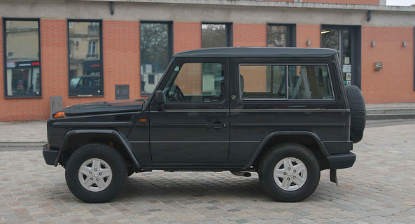location-MERCEDES-BENZ-Paris-roadstr