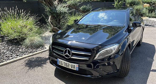 location-MERCEDES-BENZ-Saint-Romain-de-Jalionas-roadstr