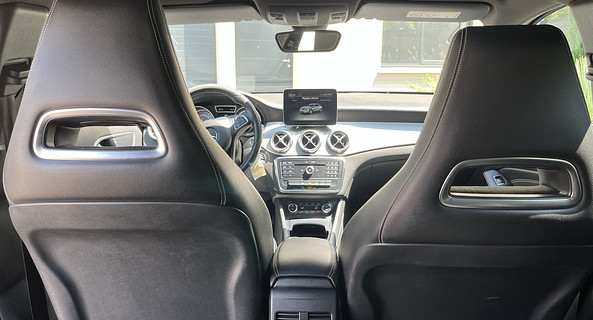 location-MERCEDES-BENZ-Saint-Romain-de-Jalionas-roadstr