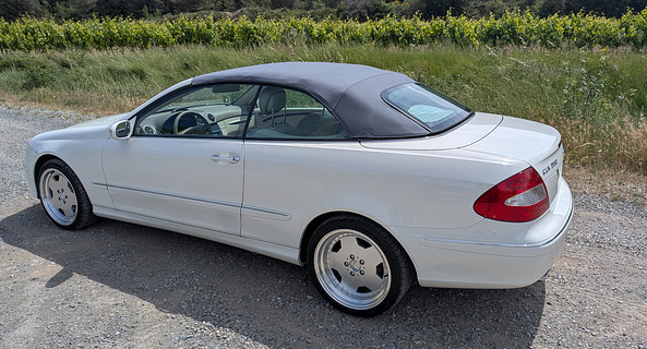 location-MERCEDES-BENZ-Barbaira-roadstr