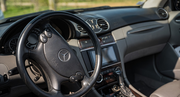 location-MERCEDES-BENZ-Chassieu-roadstr