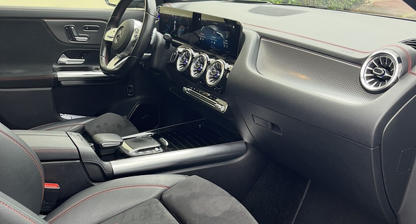 location-MERCEDES-BENZ-Rueil-Malmaison-roadstr