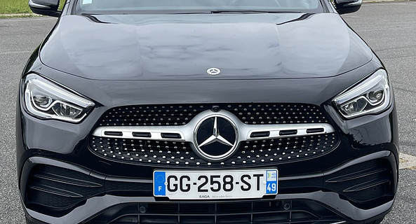 location-MERCEDES-BENZ-Cergy-roadstr