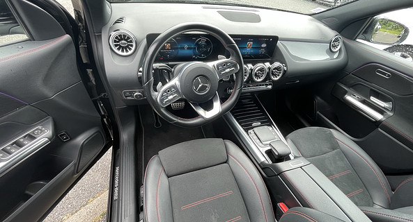 location-MERCEDES-BENZ-Cergy-roadstr