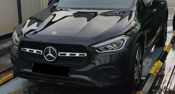 location-MERCEDES-BENZ-Lyon-roadstr