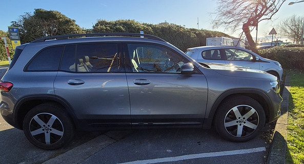 location-MERCEDES-BENZ-Anglet-roadstr