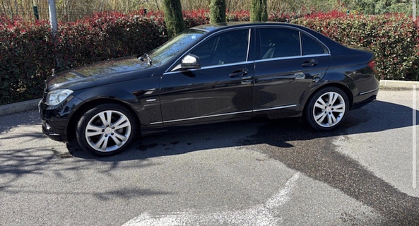 location-MERCEDES-BENZ-Saint-Paul-de-Vence-roadstr