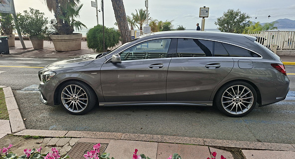 location-MERCEDES-BENZ-Vence-roadstr