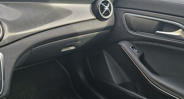 location-MERCEDES-BENZ-Vence-roadstr