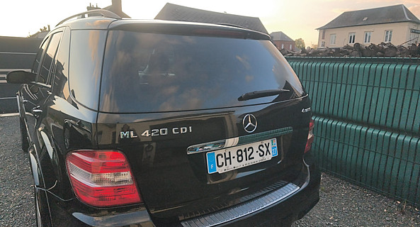 location-MERCEDES-BENZ-Rougemontiers-roadstr
