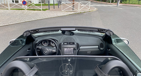 location-MERCEDES-BENZ-Issy-les-Moulineaux-roadstr