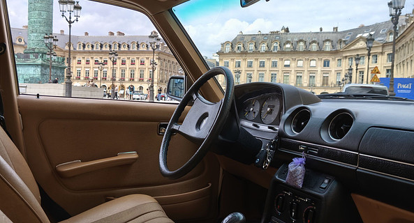 location-MERCEDES-BENZ-Paris-roadstr