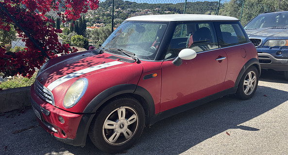 location-MINI-Cannes-roadstr