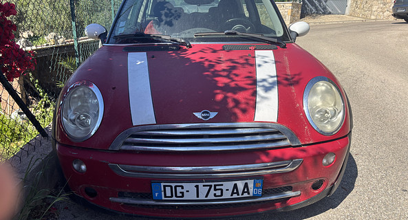 location-MINI-Cannes-roadstr