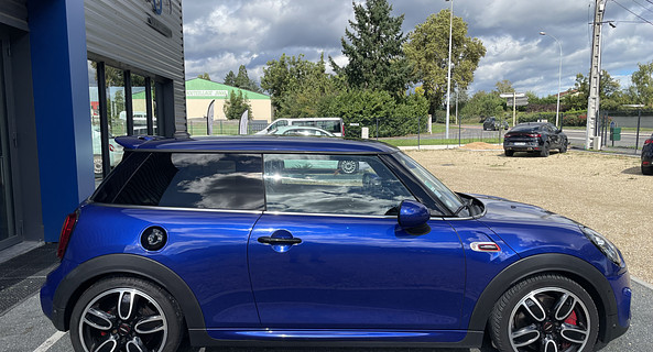 location-MINI-Belleville-en-Beaujolais-roadstr