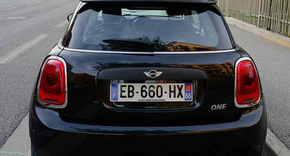 location-MINI-Aix-en-Provence-roadstr