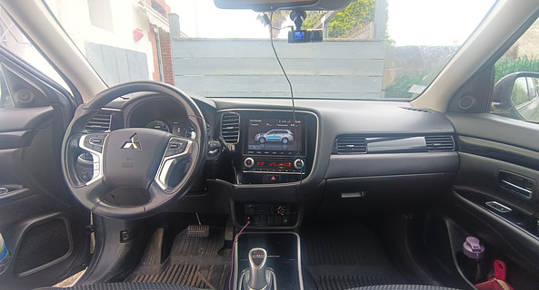 location-MITSUBISHI-Lourdes-roadstr