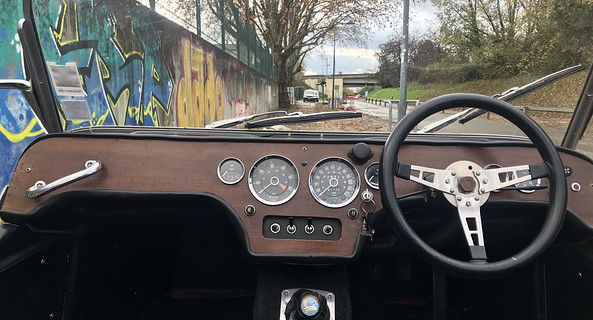 location-MORGAN-Lyon-roadstr
