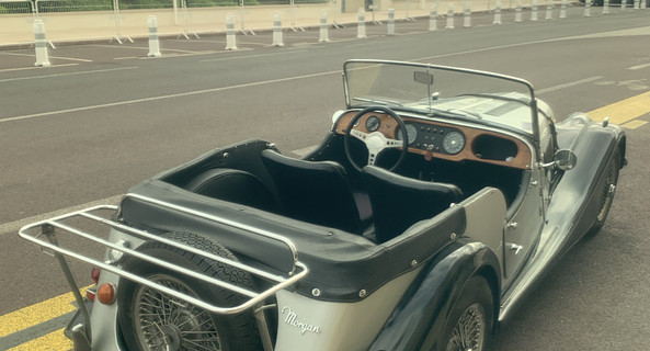 location-MORGAN-Cannes-roadstr