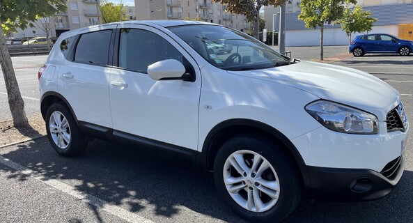 location-NISSAN-Tours-roadstr
