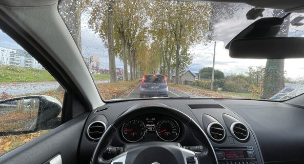 location-NISSAN-Tours-roadstr