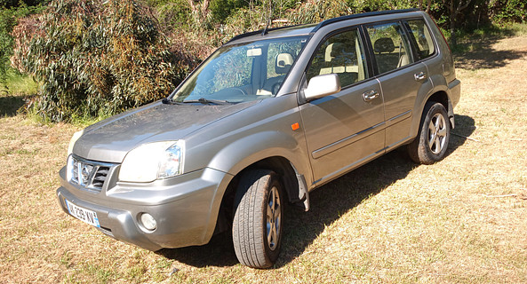 location-NISSAN-Zonza-roadstr